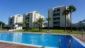 Denia Beach Suite with pool, sun terrace and tennis court, El Verger